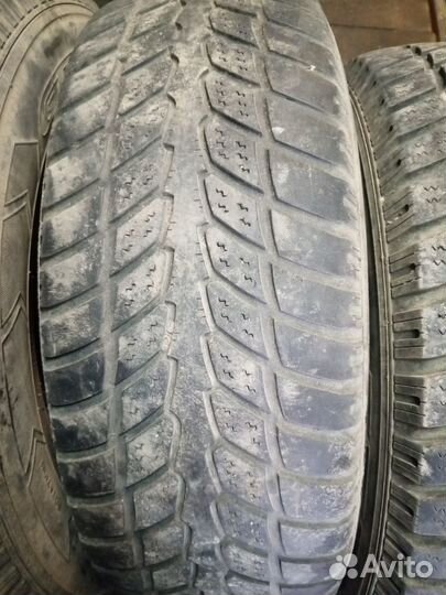 Sava Adapto 235/75 R15