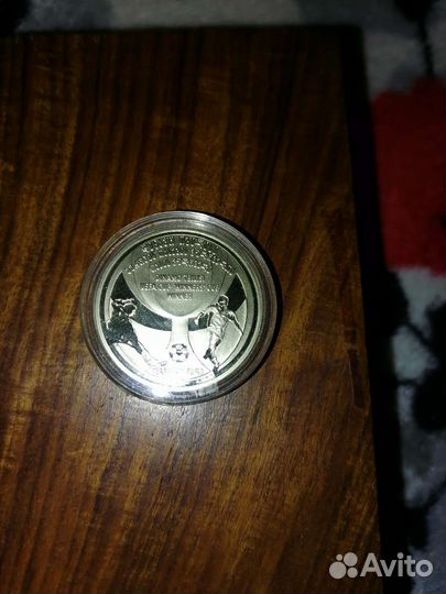 Монета лари