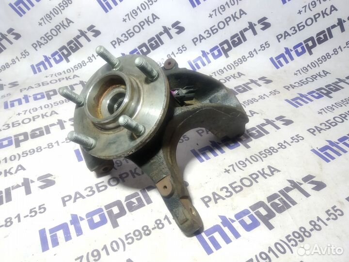 Поворотный кулак передний левый Mazda 3 BK 2005