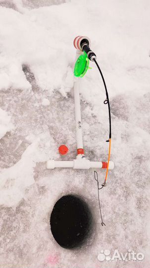 Удочка для зимней рыбалки самоподсекающая