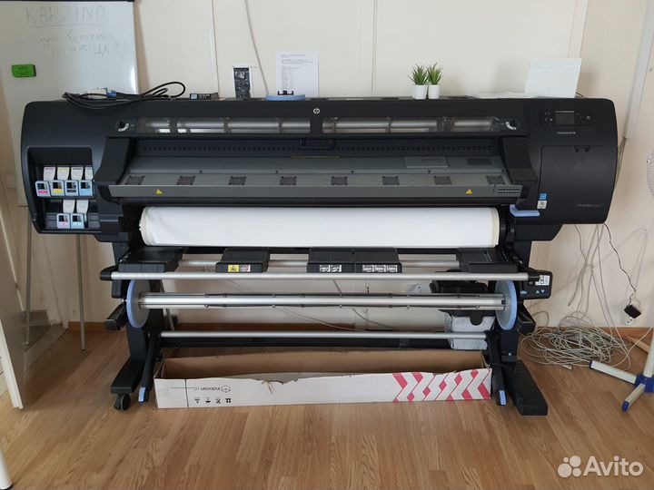 Широкоформатный принтер HP Latex 260