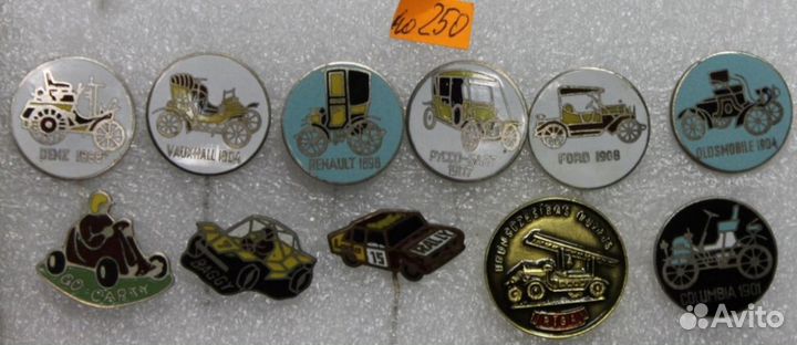 Значки СССР по 20 рублей. Самолеты Автомобили