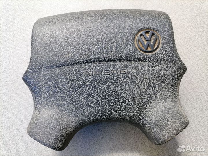 Подушка безопасности в руль для VW Passat (B4)