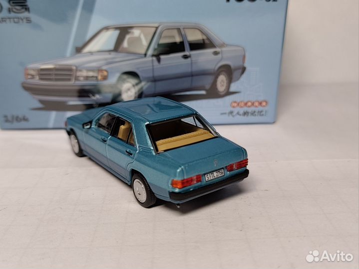 Модель 1:64 Mercedes Benz 190