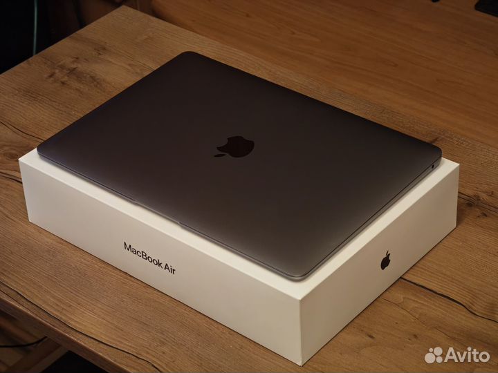 Macbook air 13 m1 16 / 256