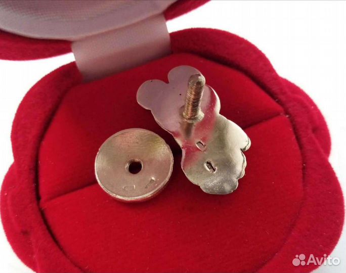 Знак, значок серебро 925. Олимпийский мишка. Спорт