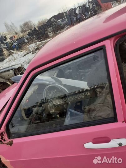 Стекло перед левое ваз 2115