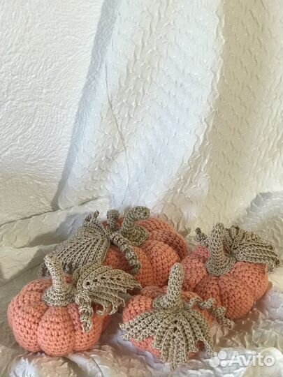 Тыква вязаная для декора