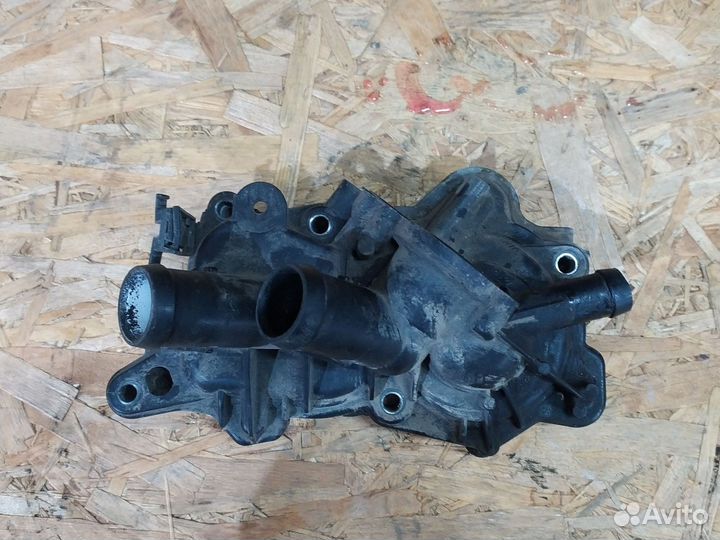 Корпус термостата Фольксваген Поло 1.6 110лс