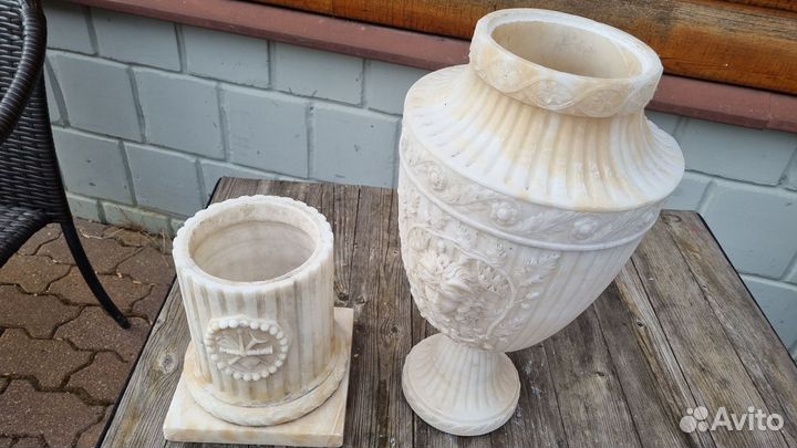 Ваза из мрамора