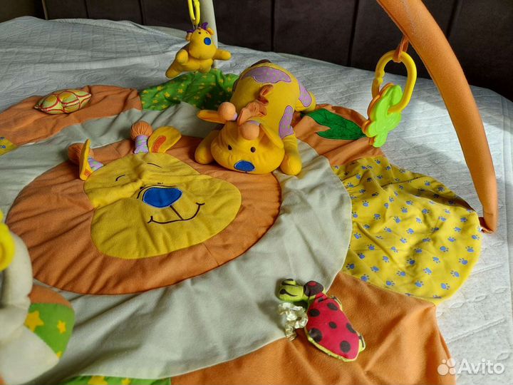 Развивающий коврик