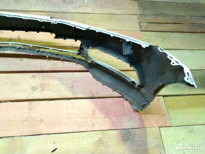 Передний бампер Volkswagen Passat 2015