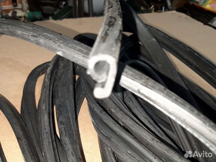 Уплотнитель проёма двери москвич-403 407