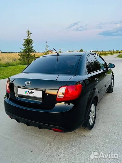 Kia Rio 1.4 AT, 2010, 110 275 км