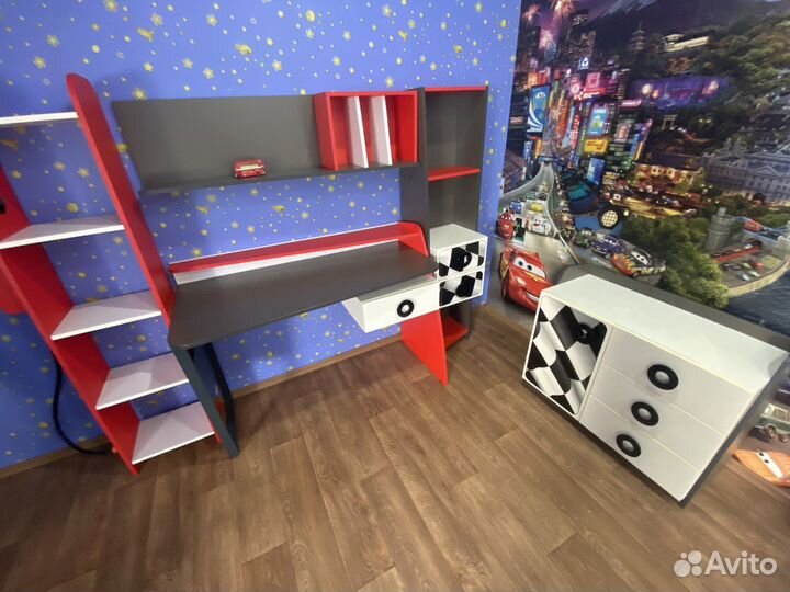 Детский школьный уголок