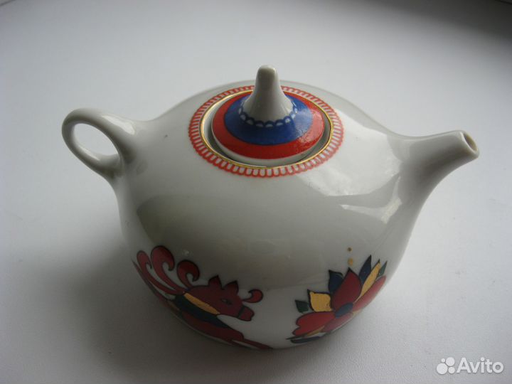 Соусник.Молочник.Сахарницы.Чайники