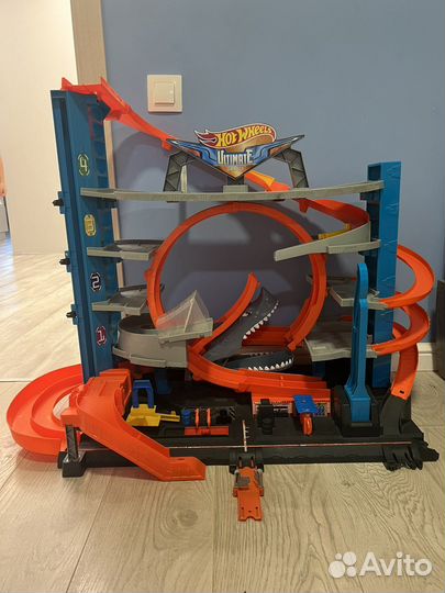 Трек Хот Вилс Акула