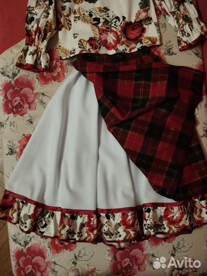 Костюм для народного танца