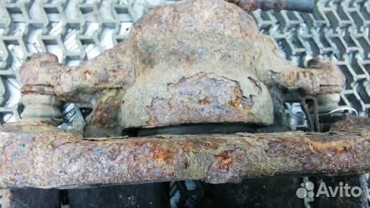 Суппорт тормозной передний правый honda CR-V 3 (KU