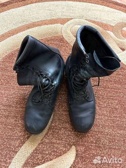 Ботинки с высоким берцем