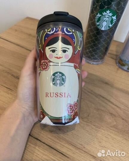 Тамблеры и стаканы Starbucks