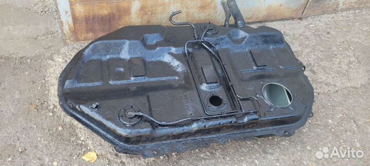 Топливный бак mitsubishi lancer 9