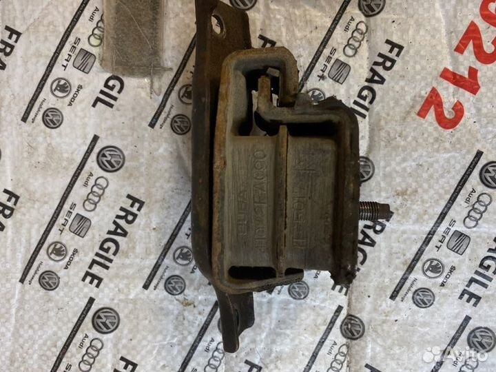 Подушка двигателя Subaru Legacy B11 1993-1998