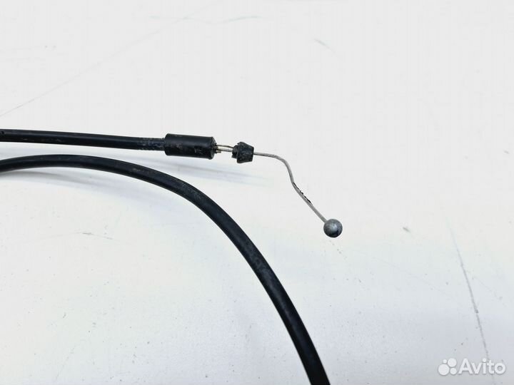 Трос открывания капота Kia Sportage III (SL) 2010