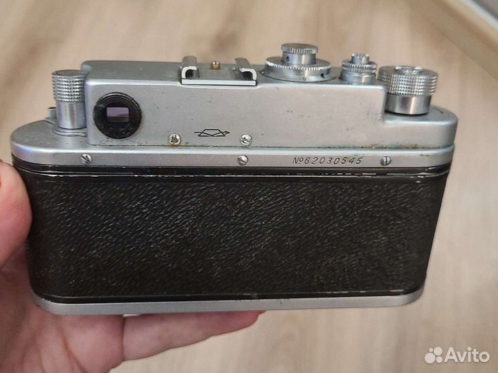 Плёночный фотоаппарат зоркий-4