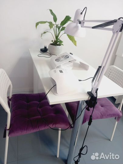 Маникюрный стол складной