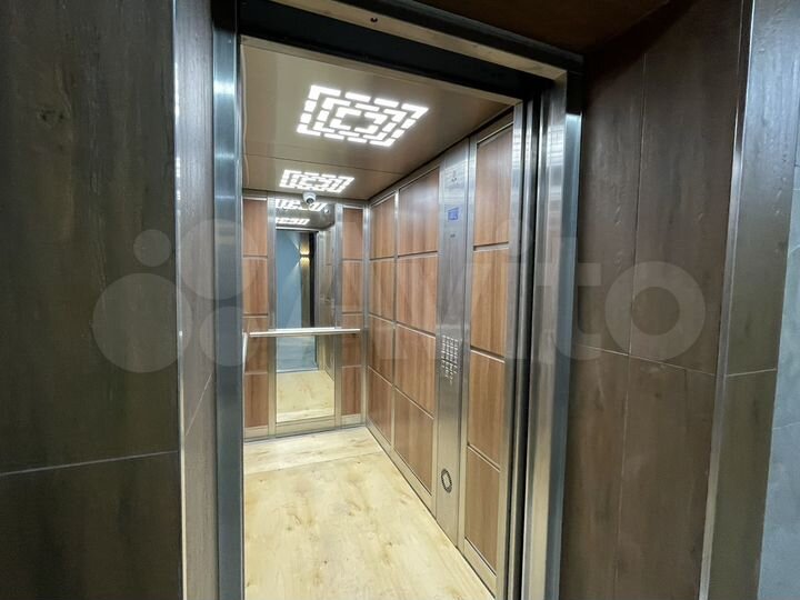 2-к. квартира, 65 м², 2/10 эт.