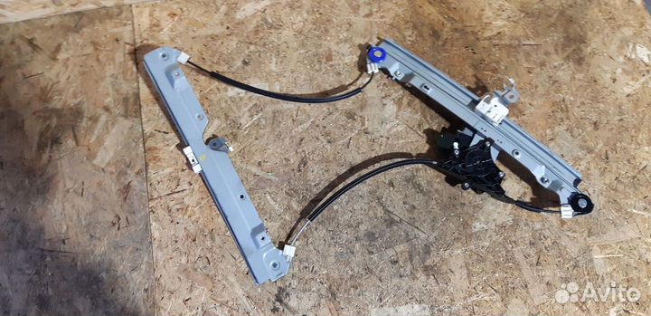 Стеклоподъемник электр. передний правый Infiniti Q