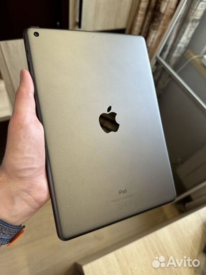 iPad 7 поколения, 32 Gb