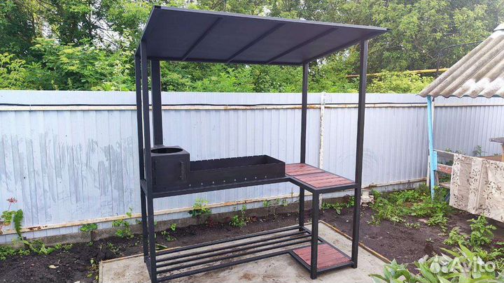 Мангал с крышей лофт