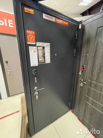 Дверь металлическая