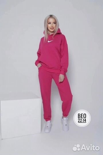 Спортивный костюм женский nike