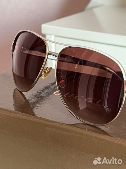 Солнцезащитные очки gucci