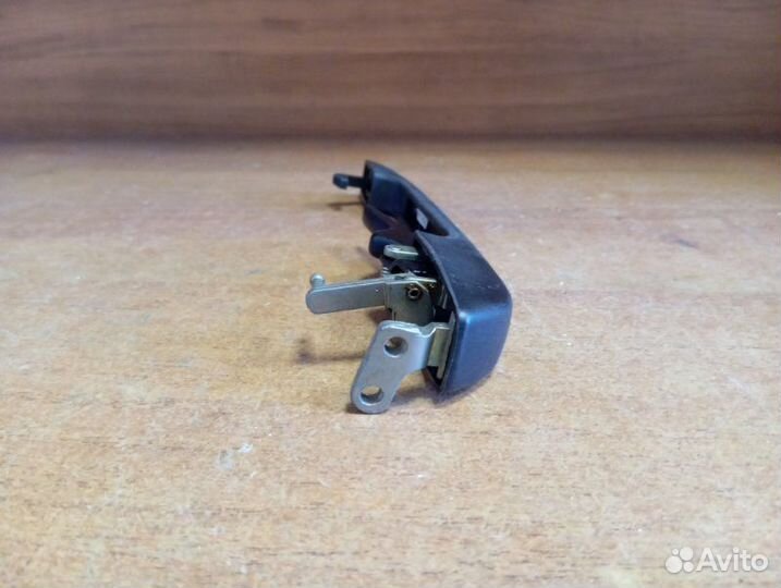 Ручка двери наружняя задняя левая Audi 100 седан