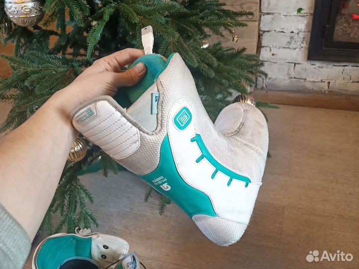 Ботинки с подогревом от Burton 40-41 размера