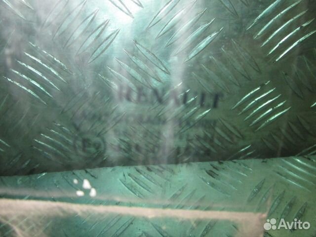 Стекло задней правой двери Рено Меган 3 Универсал