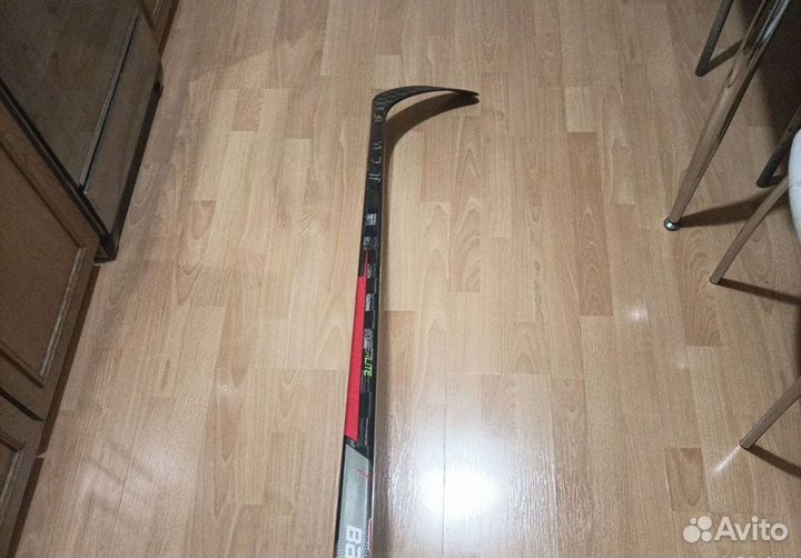 Клюшка хоккейная