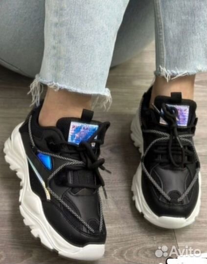 Кроссовки 39 размер