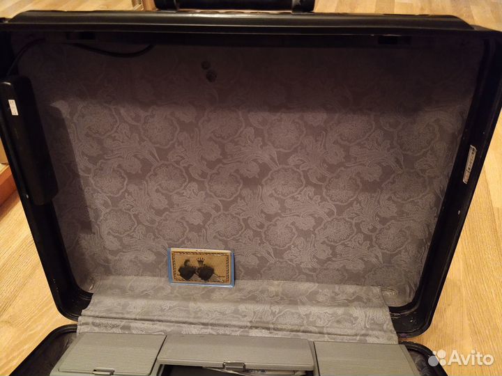 Дипломат crown