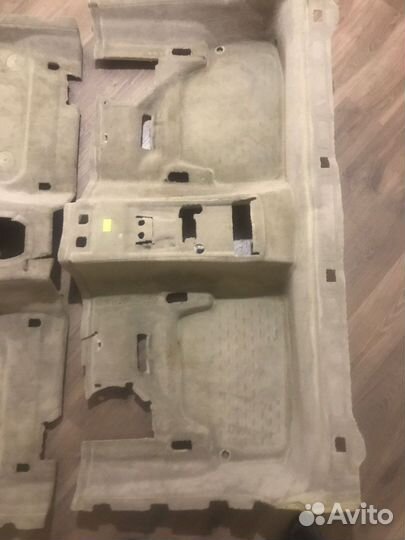 Обшивка пола облицовка ковролин BMW E81,82,88