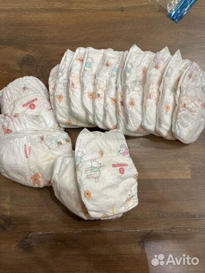 Подгузники huggies 1