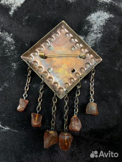 Брошь Спиндулеляй. Прибалтика