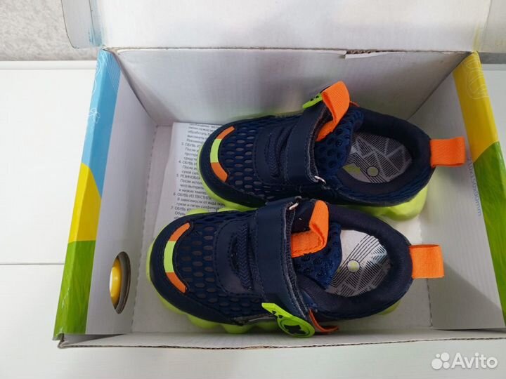 Кроссовки детские kapika