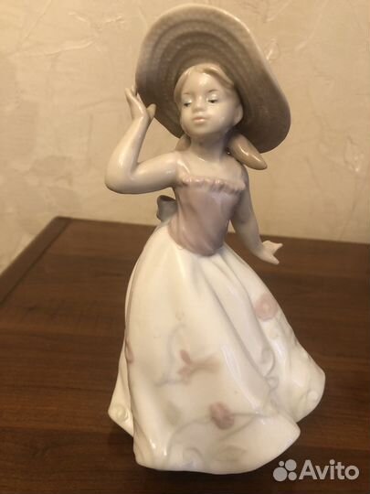 Статуэтка Pavone