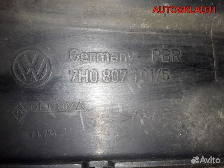 Решетка радиатора VW Transporter T5 7H0807101