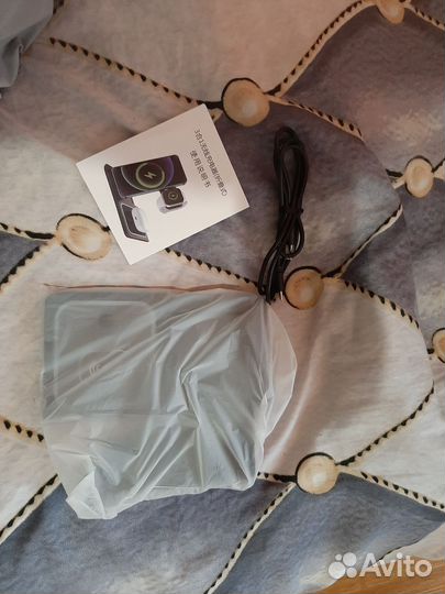 Беспроводная зарядка для 3 устройств